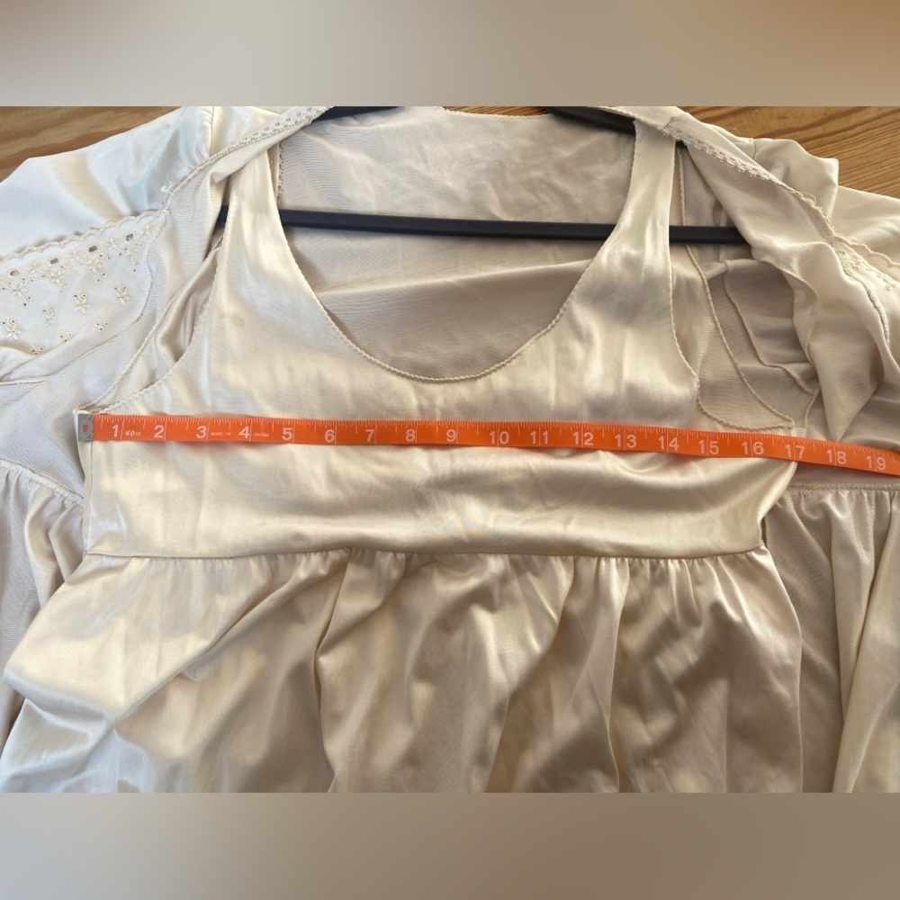 Vintage Mistee 2 Piece Lingerie Set Cream Floor Length Large - Picture 13 of 14